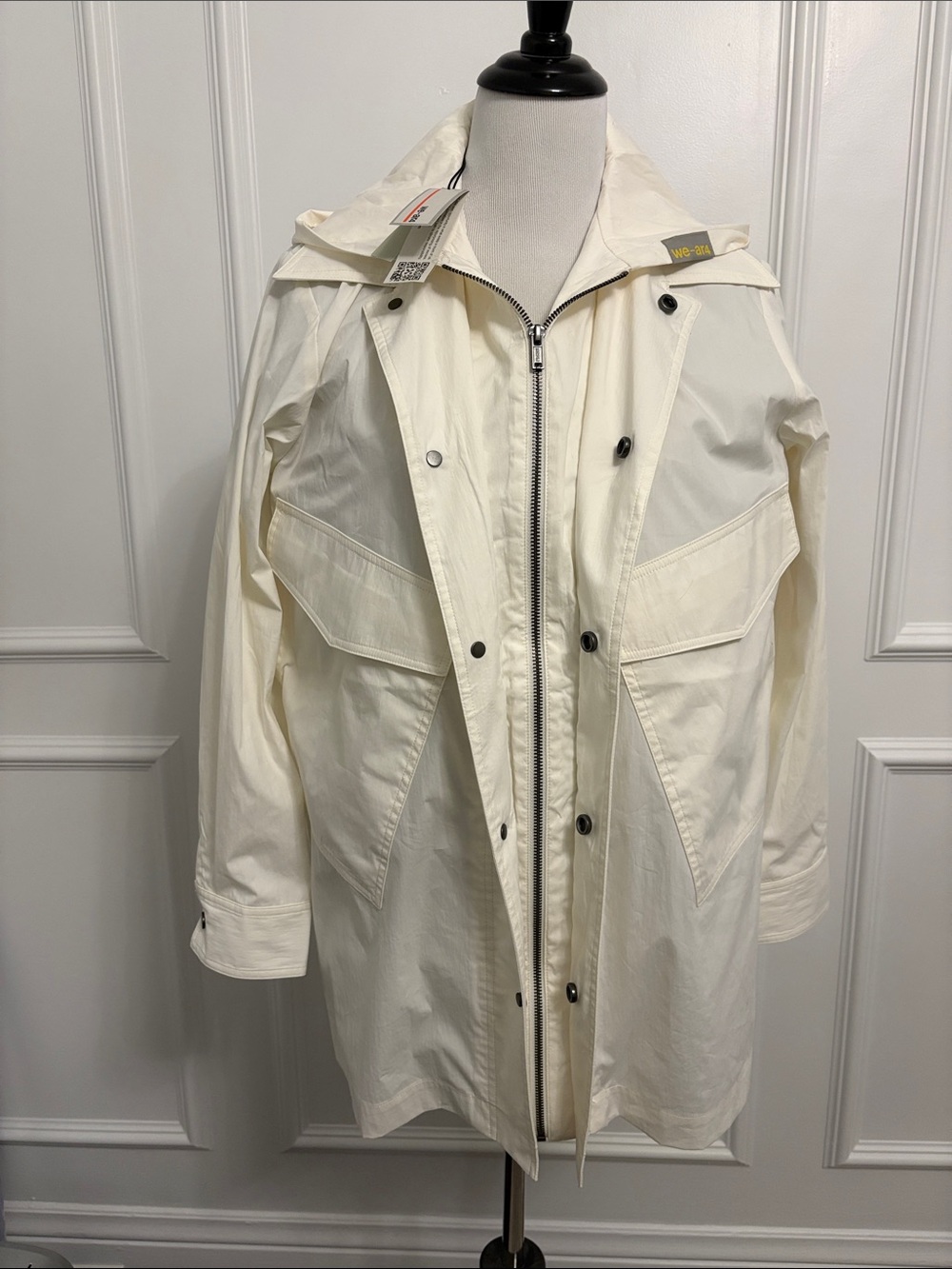 Ivory/Cream We-ar4 Jacket  - XS